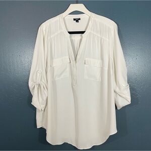 Torrid Women’s White Harper Tab Sleeve Blouse Size 1